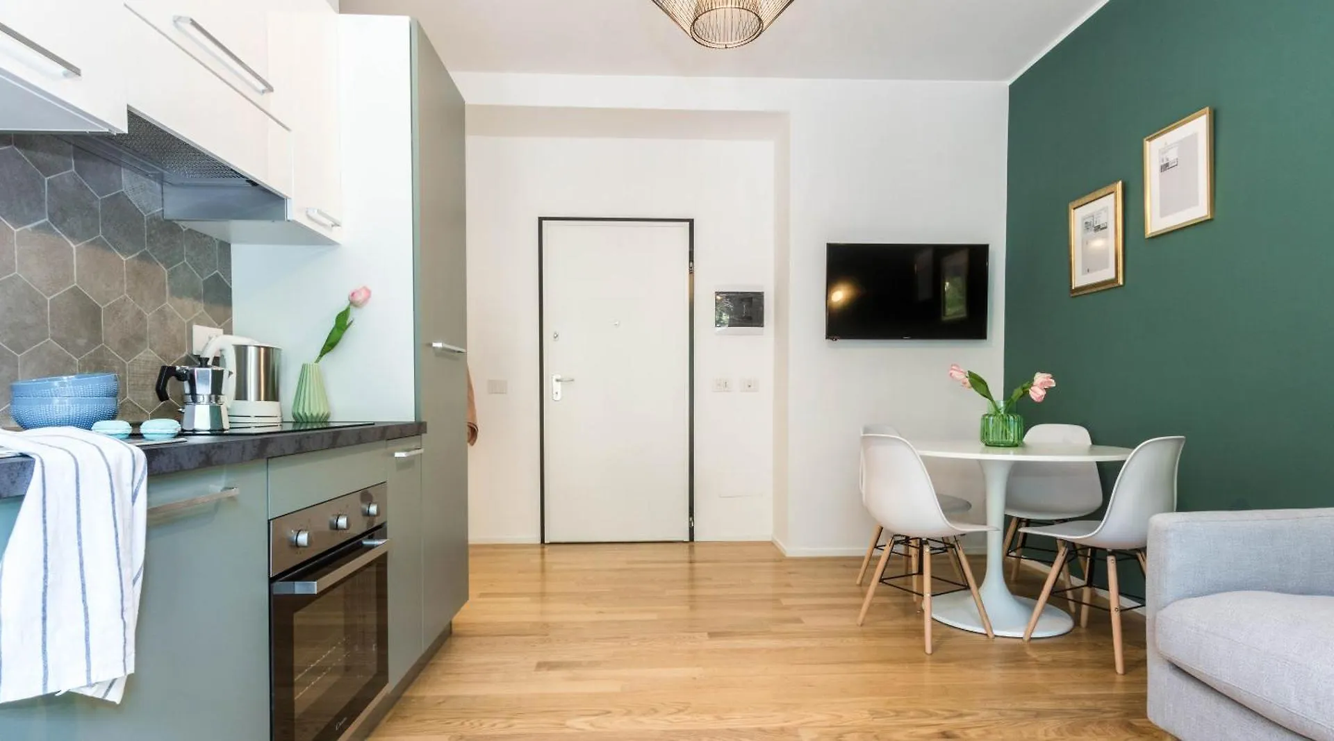 Joivy Delightful Flats Near Citylife District Mediolan Apartament