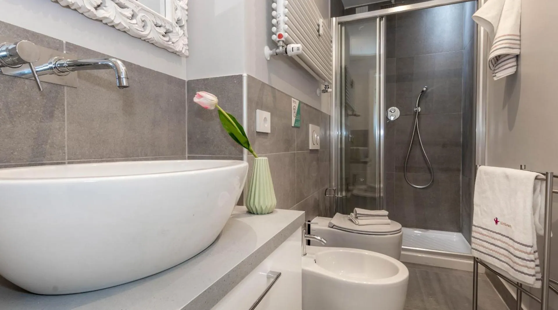 Apartament Joivy Delightful Flats Near Citylife District Mediolan